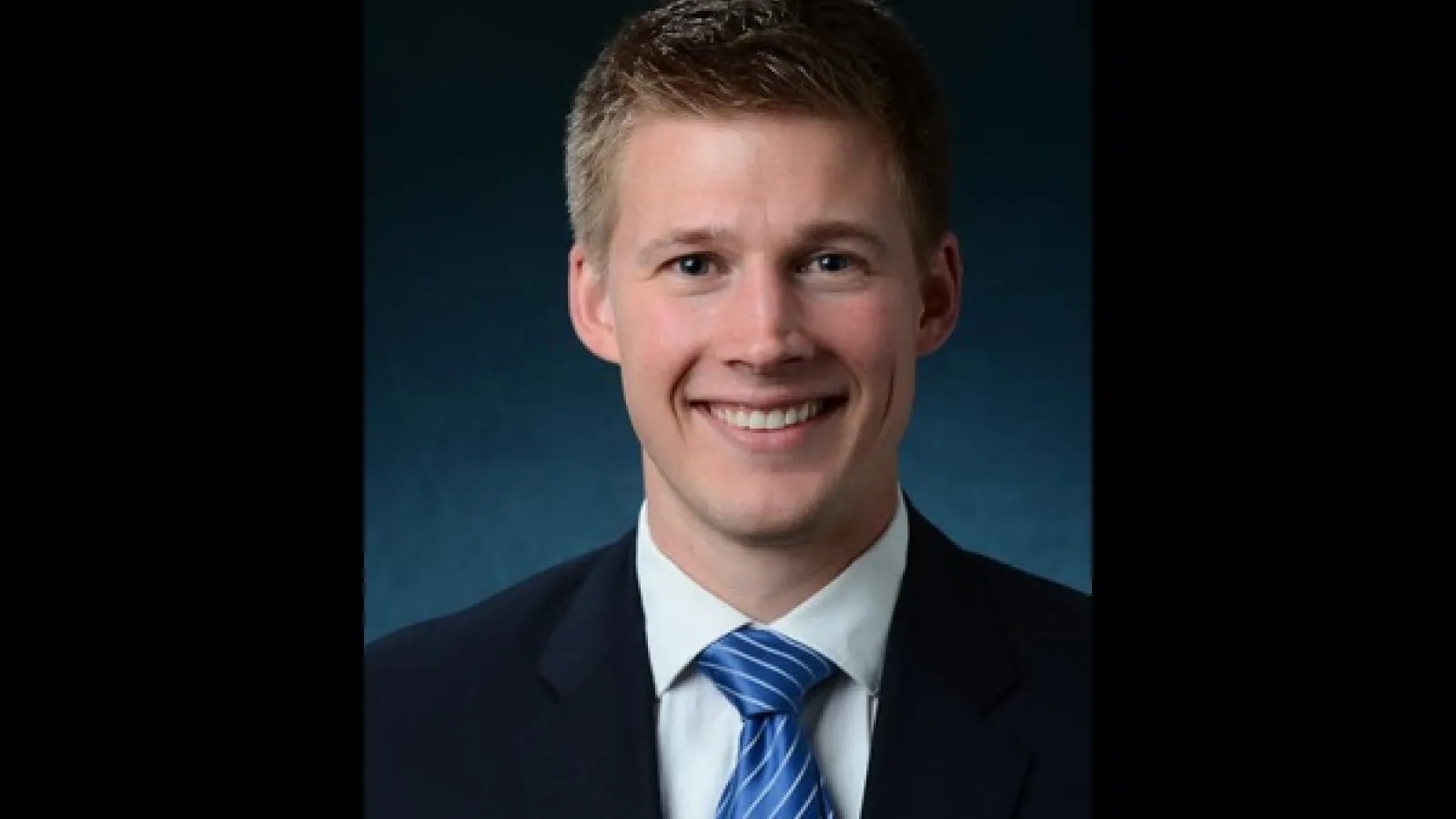 Head shot of Austin Faught